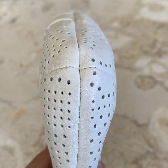 NWOT Coach White Laser Cut Leather Wristlet Wallet C-Monogram - Picture 7 of 12